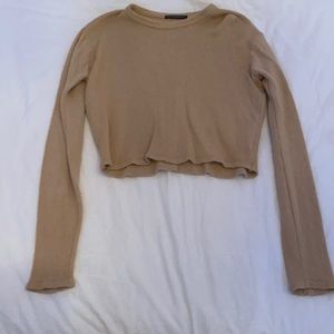 Brandy Melville Long Sleeve Light Sweater; OS; Great Condition, Lightly Used